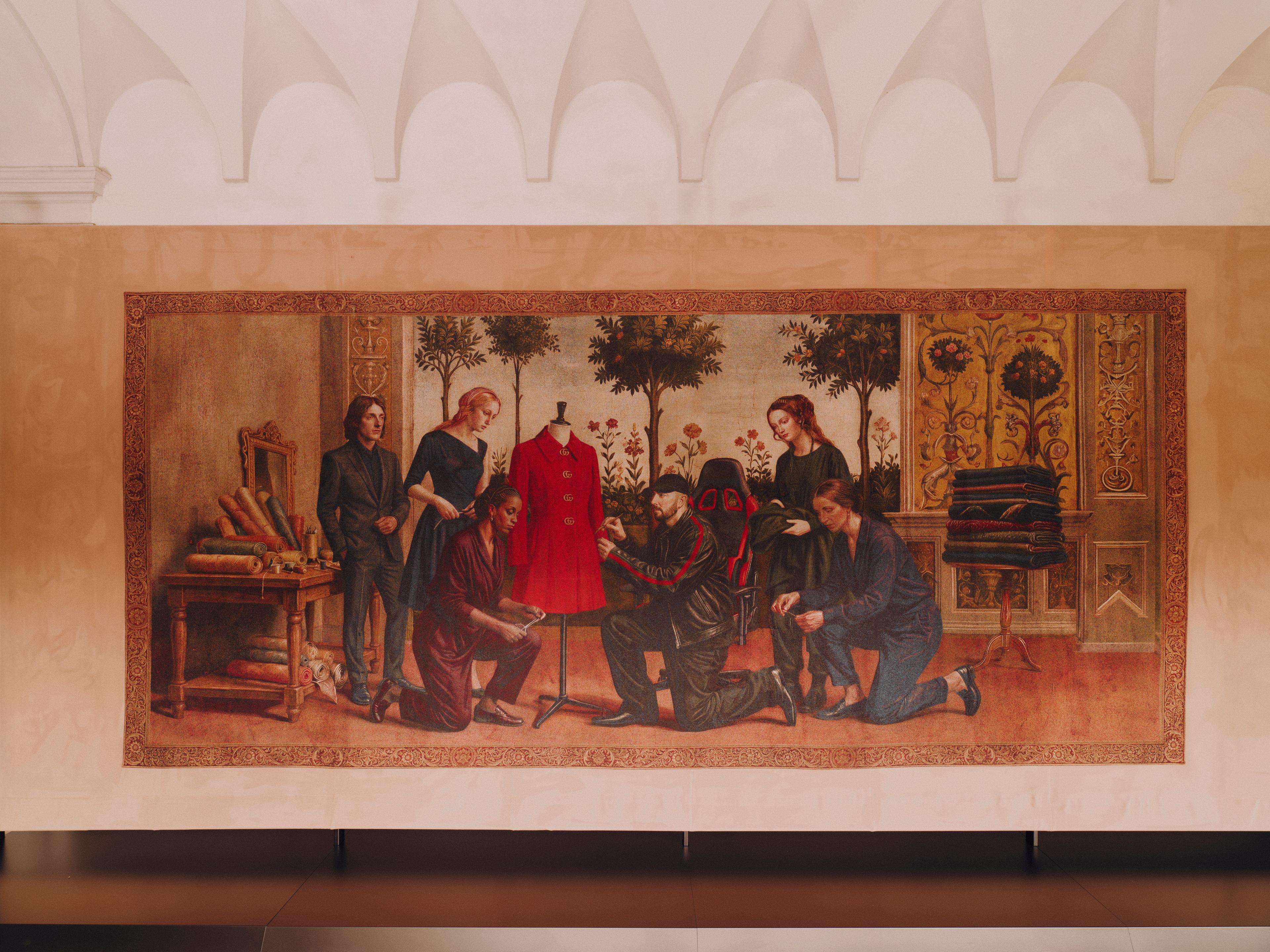 “Gucci Memoria”- mostra curada pelo diretor criativo da marcar Demma, que traça a história de 105 anos da Maison, por meio de 12 tapeçarias